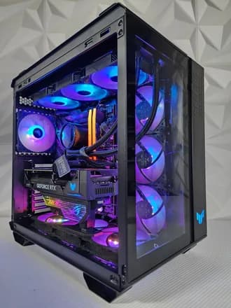 PC Gamer ASUS ROG RGB azul purpura con panel de cristal